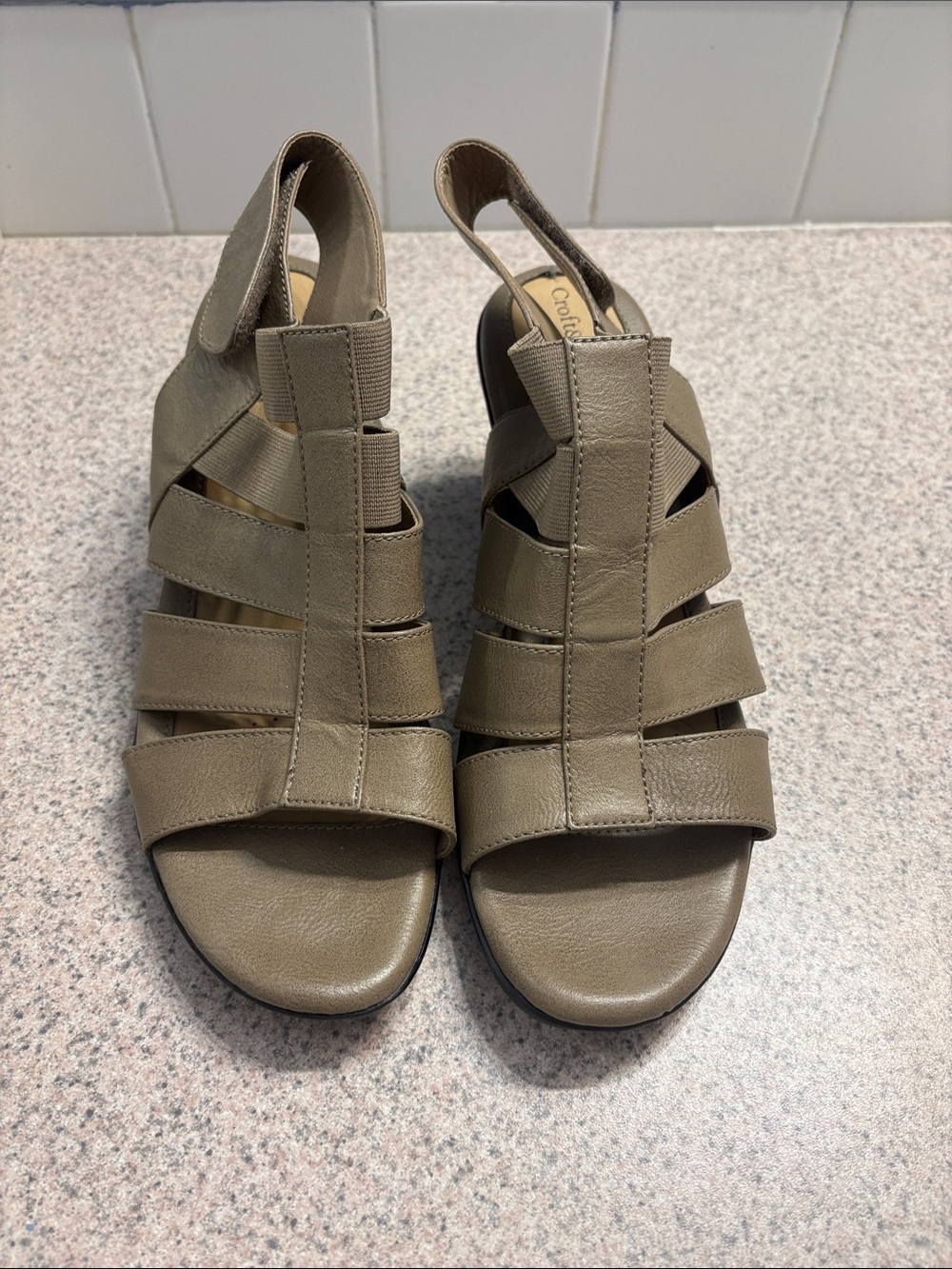 croft & barrow with Ortholite Taupe Strappy Slingback Sandals